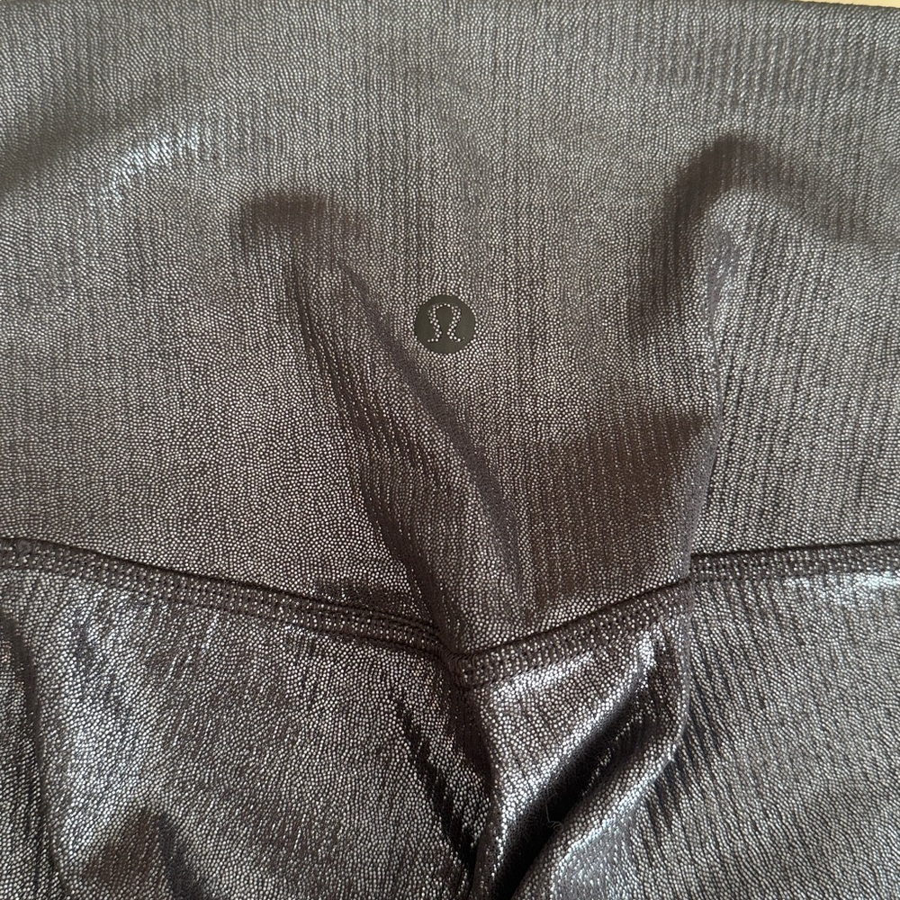 New with tags Lululemon Align Ribbed high rise pant 25 inch with shine - Picture 4 of 6